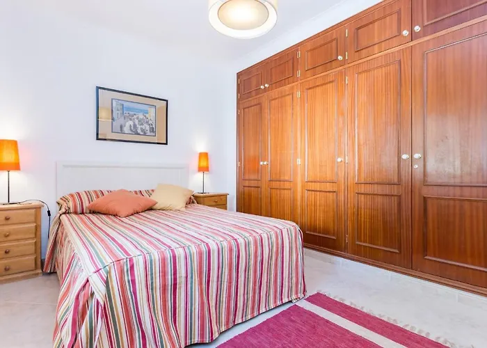Apartamento Vacation Retreat Near The #1920