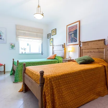 Vacation Retreat Near The #1920 Διαμέρισμα